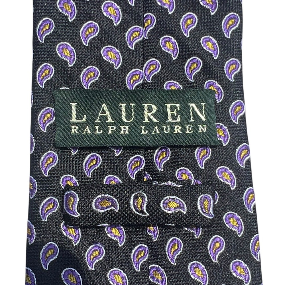 Lauren/Ralph Lauren Men's Black/Purple Paisley neck tie 100% Silk Classic style